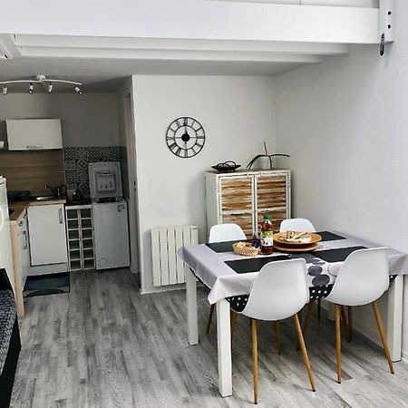 Appartement Duplex Lumineux Idealement Situe Ares Zewnętrze zdjęcie